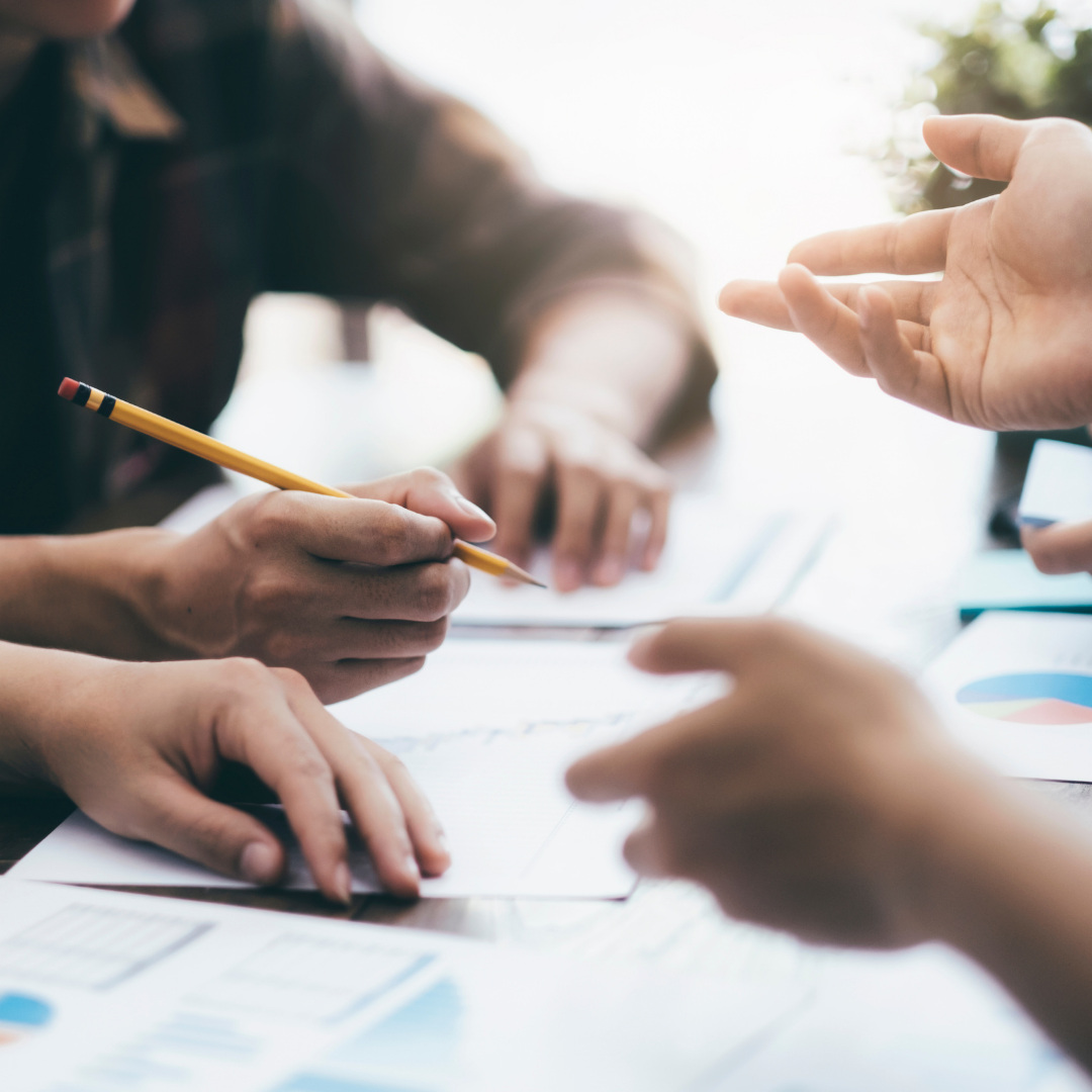 What you need to know before hiring a community management company