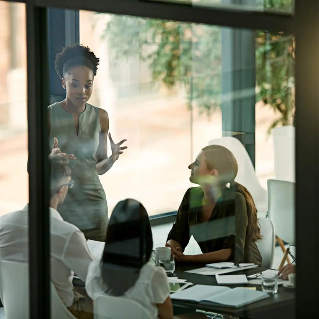 Can HOA Board Members Meet in Private?