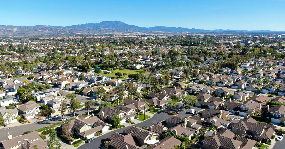 How to Choose a Homeowners Association Management Company in Orange County